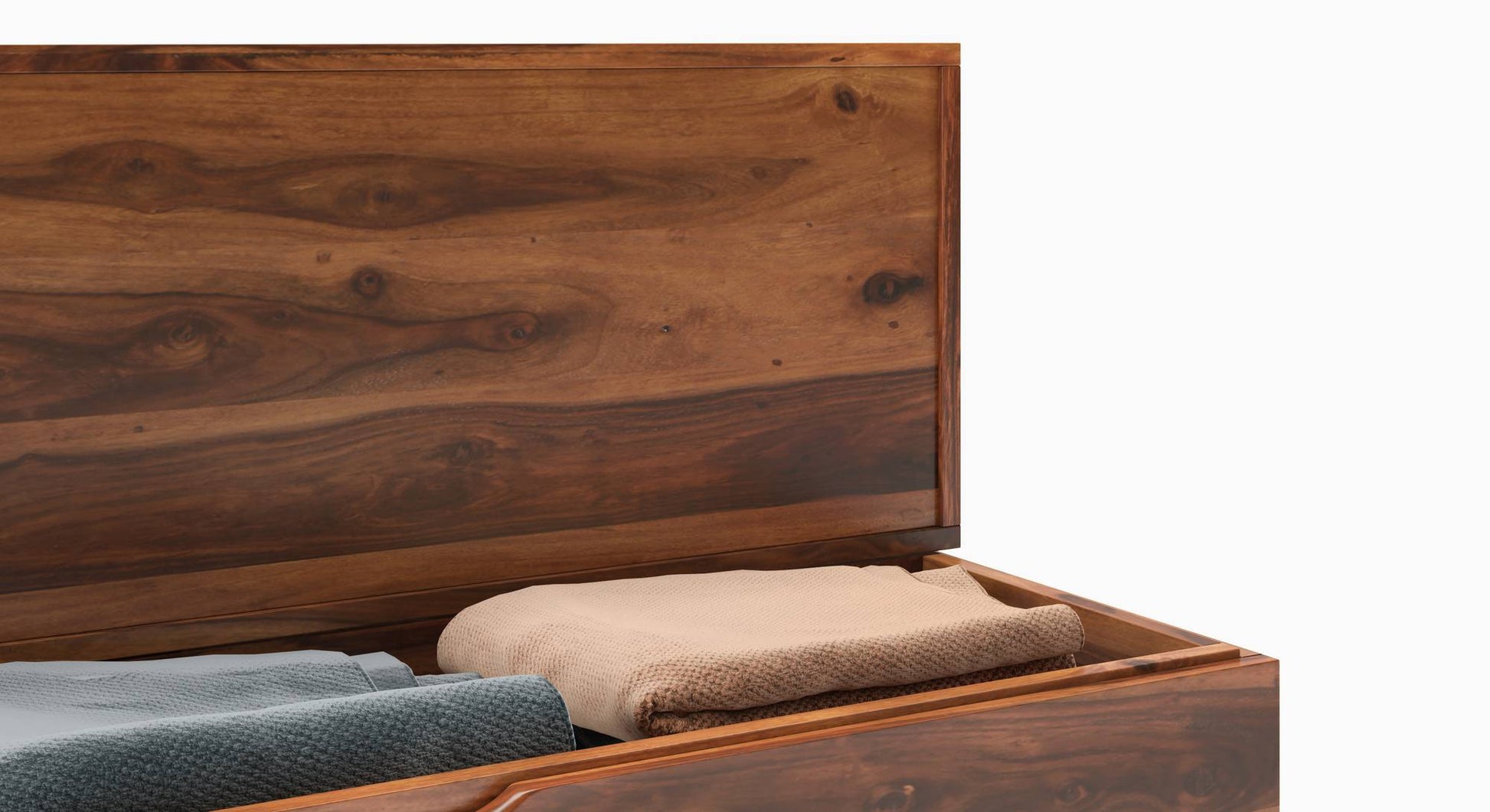 Costas Zephyr Blanket Box