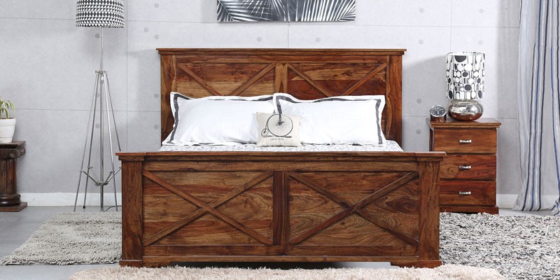 Queen Solide Wood Bed
